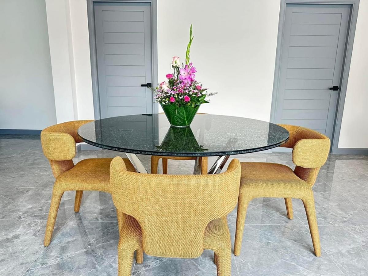 ขายพัทยา บางแสน ชลบุรี สัตหีบ : 📢👇 ขายพูลวิลล่าหรูสไตล์โมเดิร์น ทำเลดีที่สุดในห้วยใหญ่พัทยา ชลบุรี ห่างหาดจอมเทียน เพียง 5 นาที ใกล้ทางด่วนมอเตอร์เวย์