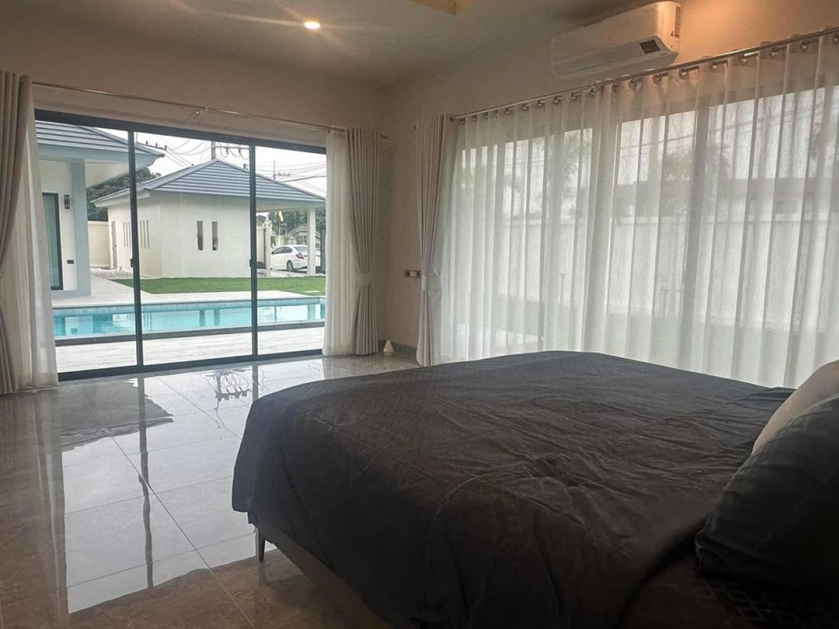 ขายพัทยา บางแสน ชลบุรี สัตหีบ : 📢👇 ขายพูลวิลล่าหรูสไตล์โมเดิร์น ทำเลดีที่สุดในห้วยใหญ่พัทยา ชลบุรี ห่างหาดจอมเทียน เพียง 5 นาที ใกล้ทางด่วนมอเตอร์เวย์