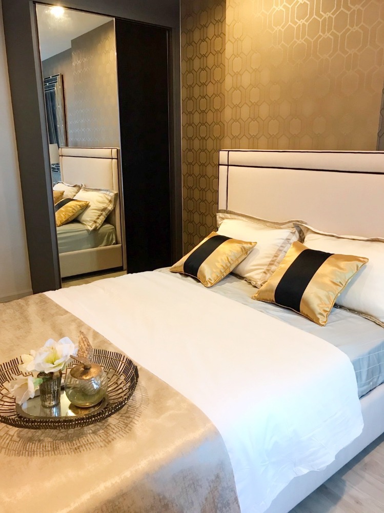 ขายคอนโดปิ่นเกล้า จรัญสนิทวงศ์ : ขาย IDEO Mobi Charan Interchange 1 ห้องนอน 34 ตรม. เฟอร์นิเจอร์และเครื่องใช้ไฟฟ้าครบ ติด MRT บางขุนนนท์