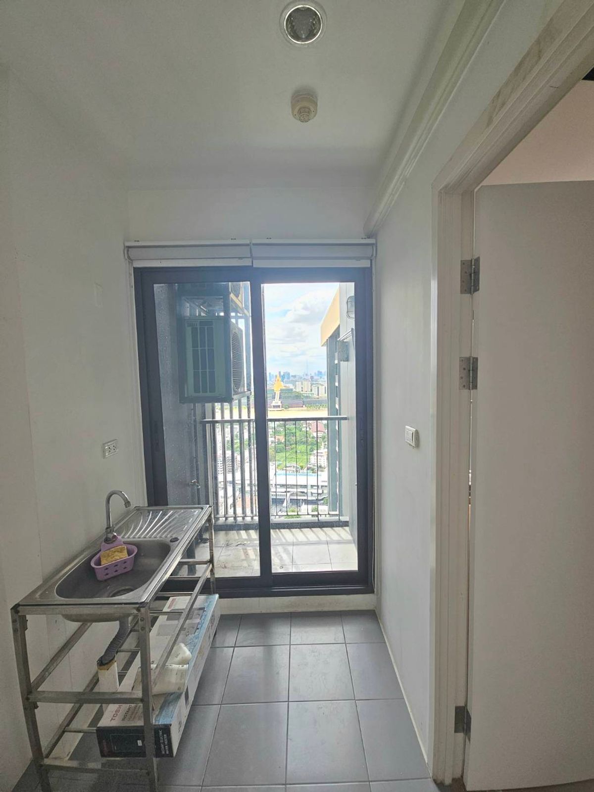 ขายคอนโดปิ่นเกล้า จรัญสนิทวงศ์ : เดอะทรี ริโอ้ บางอ้อ สเตชั่น – The Tree Rio (31.39 ตร.ม.) 1 ห้องนอน วิวสวยที่สุดเห็นรัฐสภา ติด MRT บางอ้อ