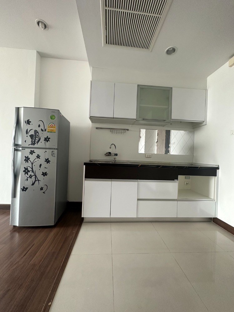 ให้เช่าคอนโดสาทร นราธิวาส : ให้เช่า✔️✔️คอนโด ศุภาลัย ไลท์ สาทร-เจริญราษฎร์ ใกล้ BTS สุรศักดิ์  และ เทอร์มินอล 21***ราคา 13,500  บาท***10108