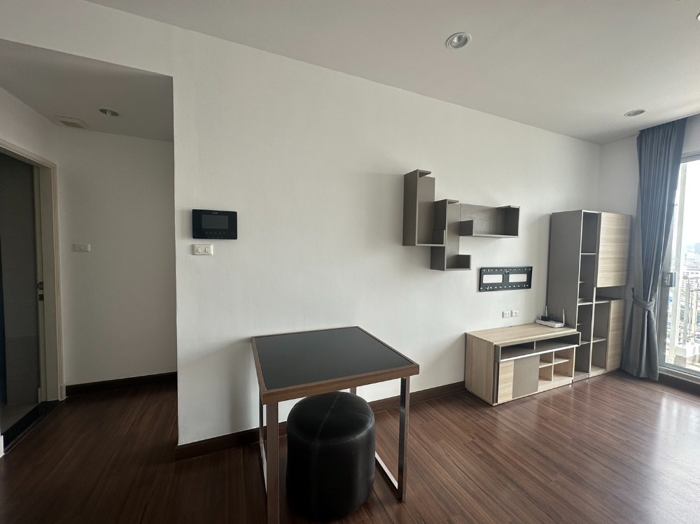 ให้เช่าคอนโดสาทร นราธิวาส : ให้เช่า✔️✔️คอนโด ศุภาลัย ไลท์ สาทร-เจริญราษฎร์ ใกล้ BTS สุรศักดิ์  และ เทอร์มินอล 21***ราคา 13,500  บาท***10108