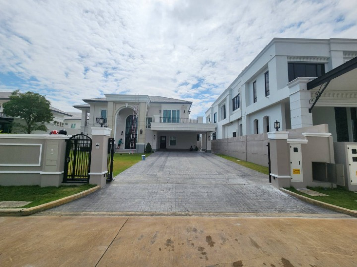 For SaleHousePathum Thani,Rangsit, Thammasat : Single house for rent, Pruksa Phirom, Ratchaphruek New Road, near Robinson Lifestyle Ratchaphruek, only 5 minutes.