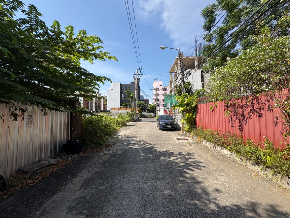 ขายที่ดินอ่อนนุช อุดมสุข : ที่ดิน ปรีดีพนมยงค์ 15 / 98 ตารางวา (ขาย), Land Pridi Banomyong 15 / 98 Square Wa (FOR SALE) PALM849