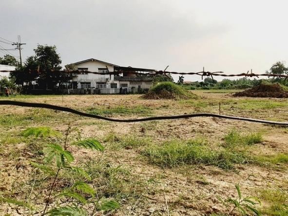 For SaleLandBang kae, Phetkasem : Land for sale, Phetkasem 77, Soi 1, 6 rai filled, opposite Phromsiri Village, only 1.4 km from Phetkasem main road. Suitable for building a village, residential area.