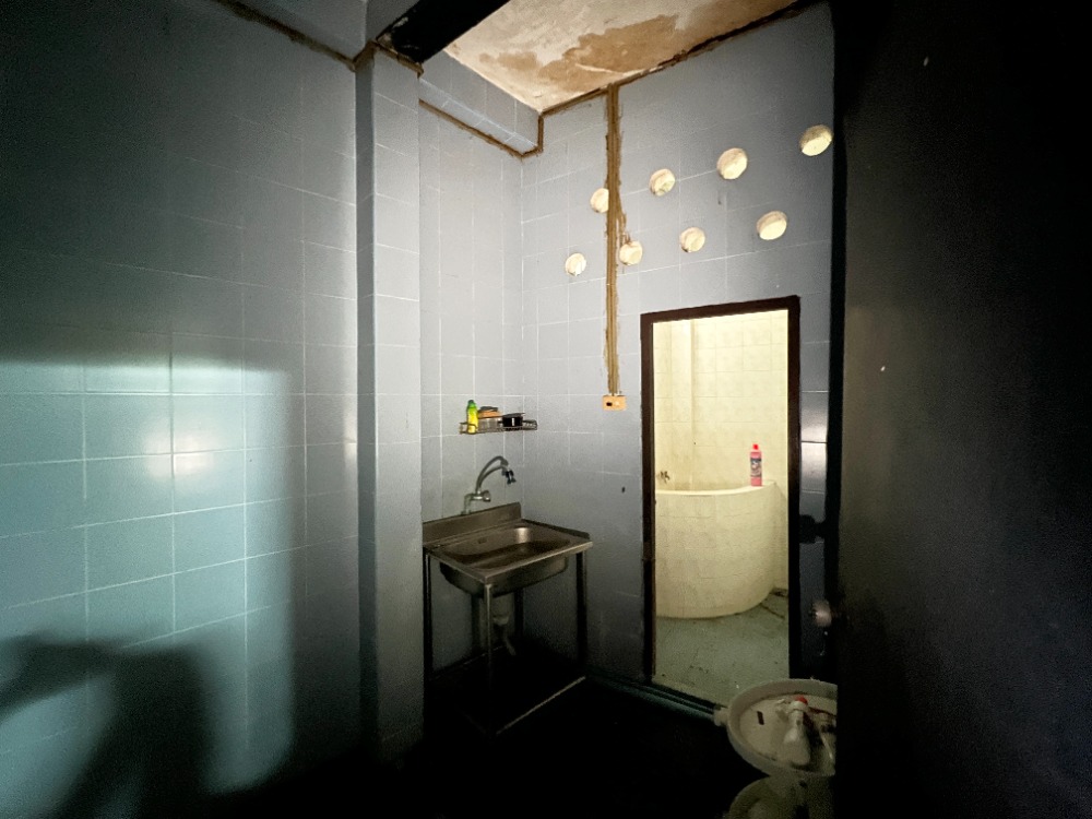 ขายทาวน์โฮมท่าพระ ตลาดพลู วุฒากาศ : ขายตามสภาพ ทาวน์เฮ้าส์ 3 ชั้น หมู่บ้าน ร่มไทร เพชรเกษม 7 ใกล้ MRT ท่าพระ