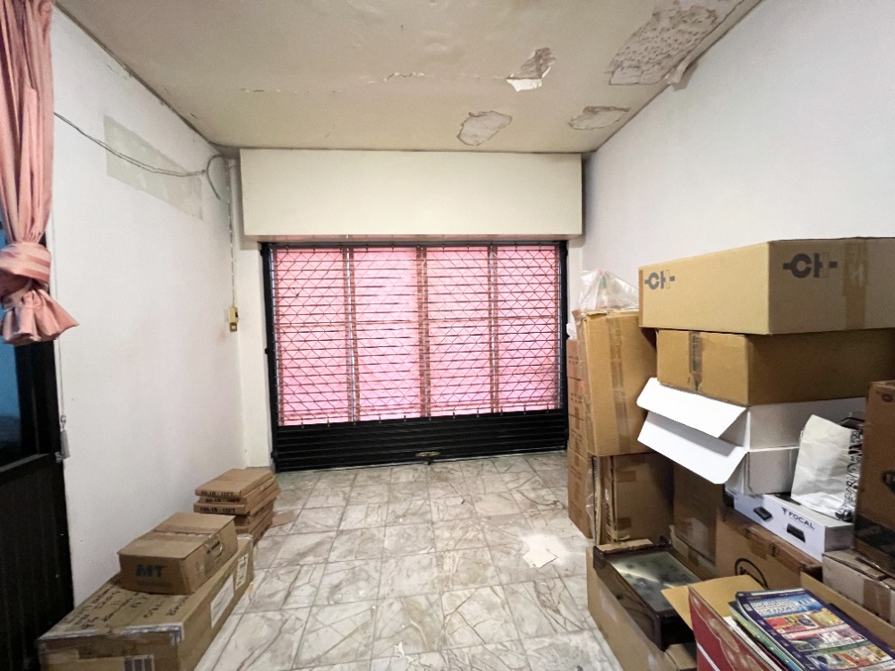 ขายทาวน์โฮมท่าพระ ตลาดพลู วุฒากาศ : ขายตามสภาพ ทาวน์เฮ้าส์ 3 ชั้น หมู่บ้าน ร่มไทร เพชรเกษม 7 ใกล้ MRT ท่าพระ