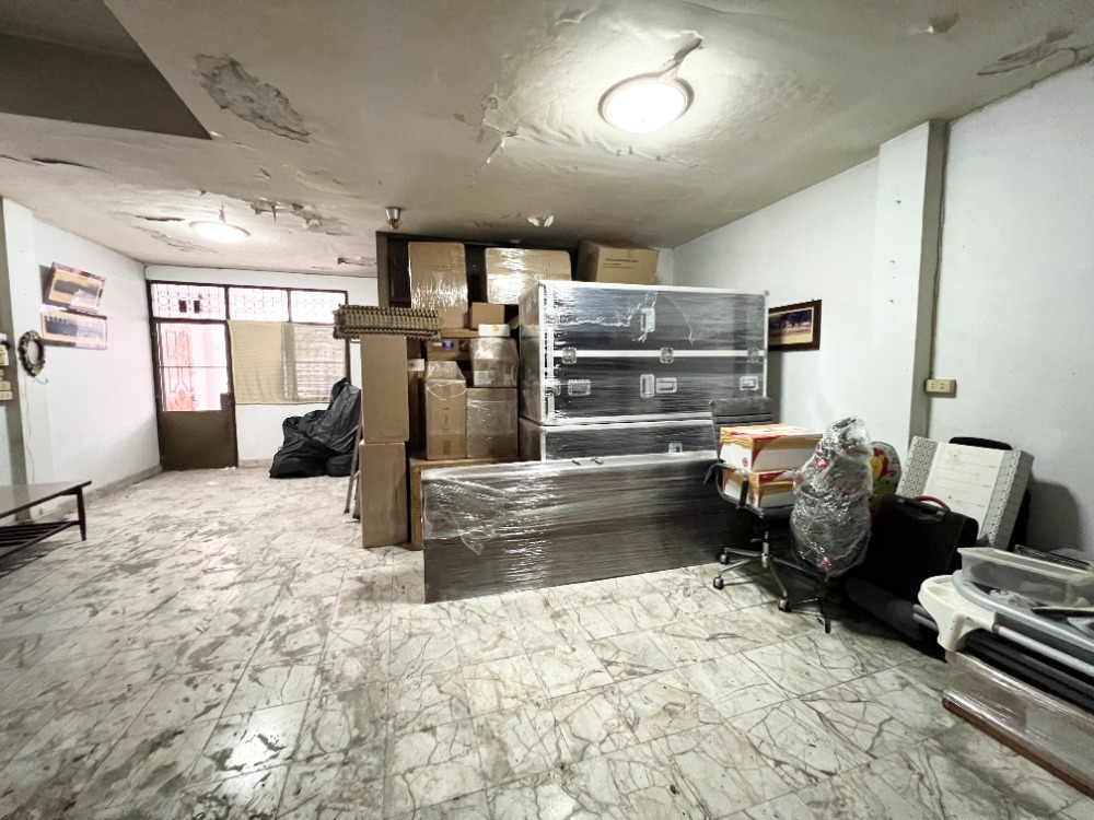 ขายทาวน์โฮมท่าพระ ตลาดพลู วุฒากาศ : ขายตามสภาพ ทาวน์เฮ้าส์ 3 ชั้น หมู่บ้าน ร่มไทร เพชรเกษม 7 ใกล้ MRT ท่าพระ