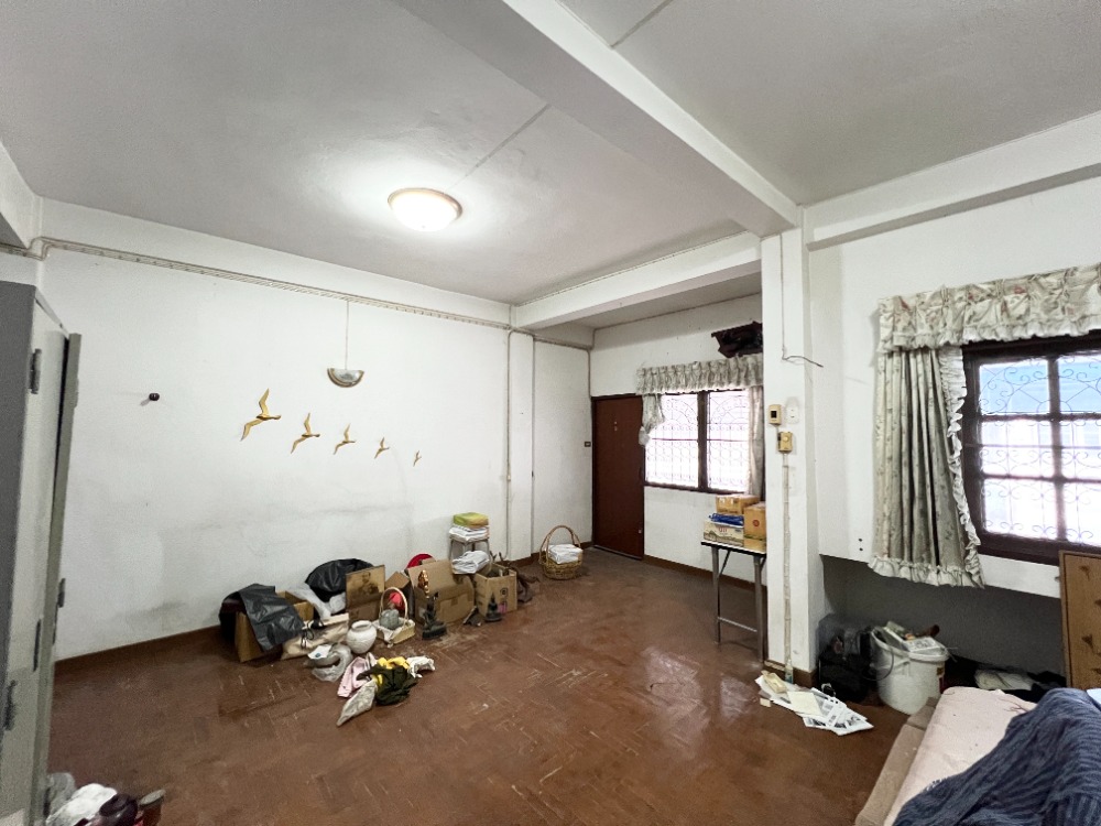 ขายทาวน์โฮมท่าพระ ตลาดพลู วุฒากาศ : ขายตามสภาพ ทาวน์เฮ้าส์ 3 ชั้น หมู่บ้าน ร่มไทร เพชรเกษม 7 ใกล้ MRT ท่าพระ