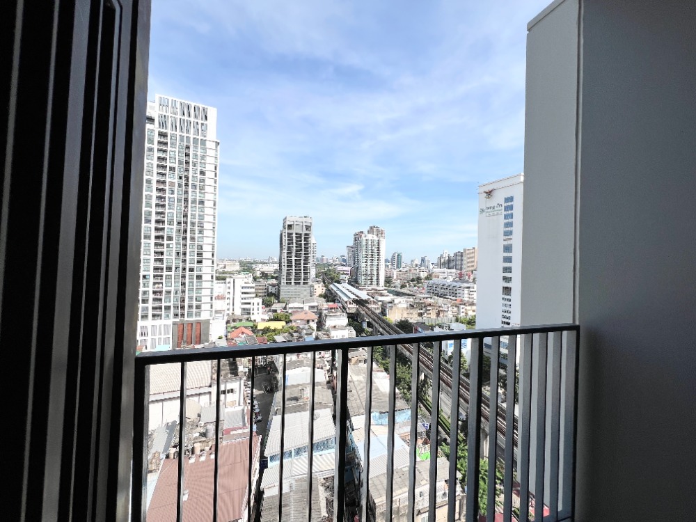 For SaleCondoSapankwai,Jatujak : Urgent sale Onyx Phaholyothin 1 bedroom 1 bathroom near BTS Saphan Khwai