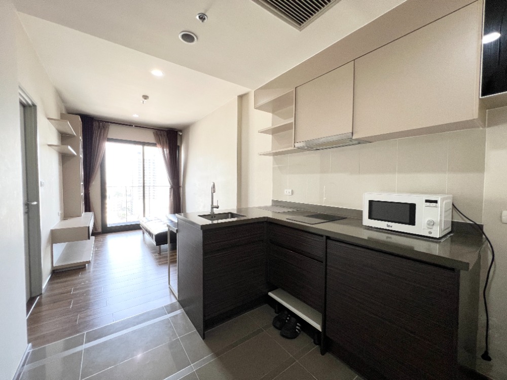 For SaleCondoSapankwai,Jatujak : Urgent sale Onyx Phaholyothin 1 bedroom 1 bathroom near BTS Saphan Khwai