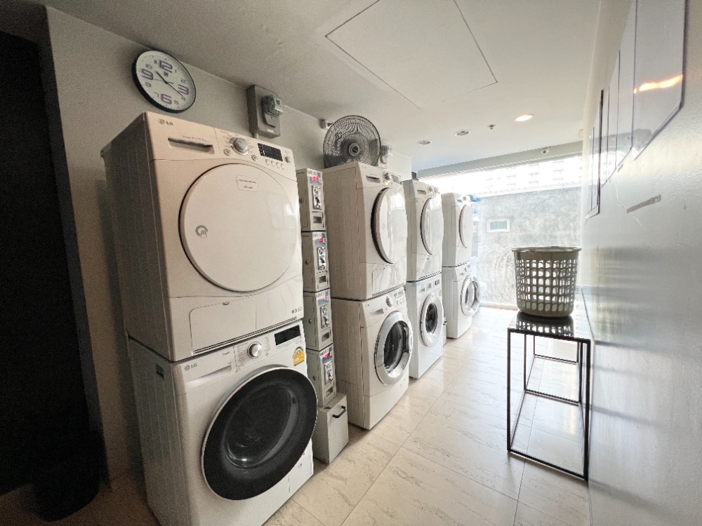 For SaleCondoSapankwai,Jatujak : Urgent sale Onyx Phaholyothin 1 bedroom 1 bathroom near BTS Saphan Khwai