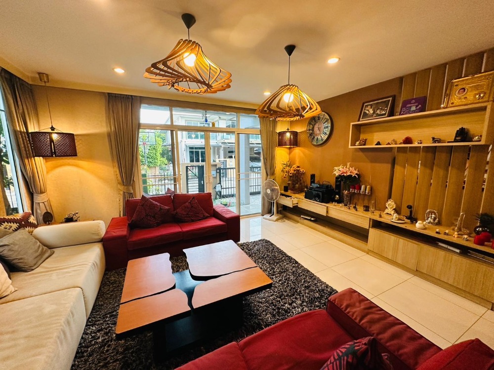 ขายบ้านพัฒนาการ ศรีนครินทร์ : ขายบ้าน โครงการ The Plant Pattanakarn เดอะ แพลนท์ พัฒนาการ ขาย 14 ล้านบาท