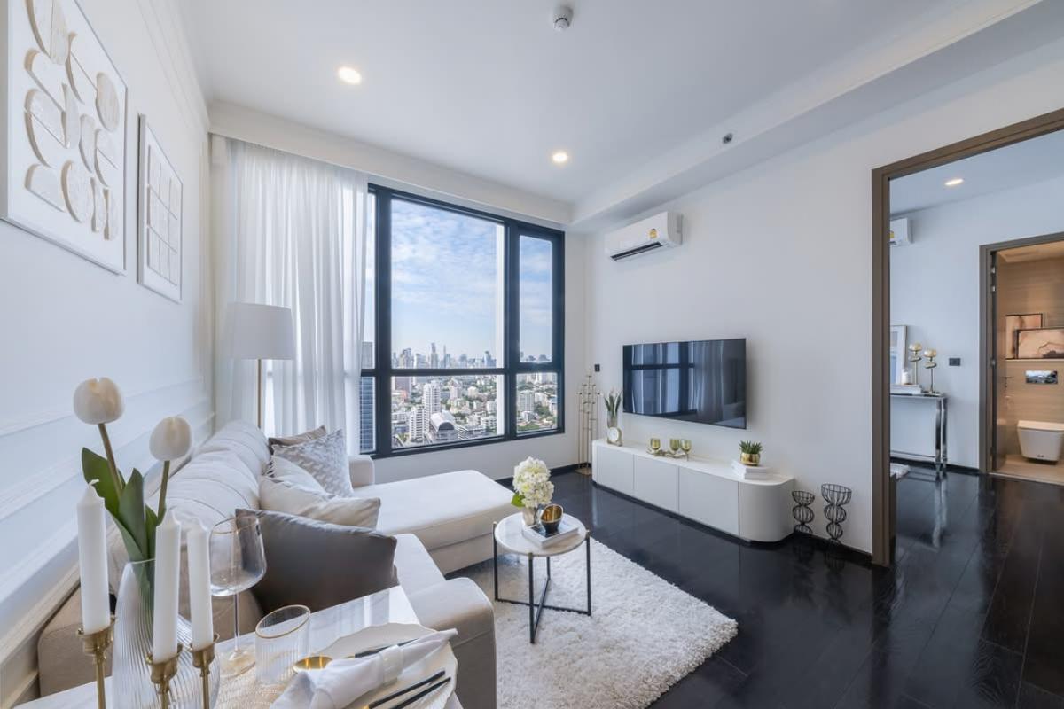 ขายคอนโดสุขุมวิท อโศก ทองหล่อ : 📢👇Sell with tenant til January 26 rental 57k, Yield 6.5%, only minor damage , has been structurally inspected by an engineer and result shows that it is safe.