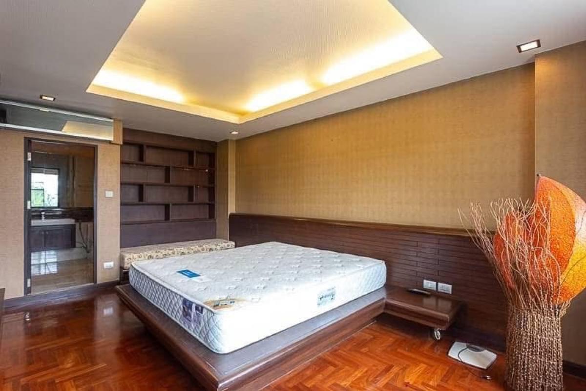 For SaleCondoRama3 (Riverside),Satupadit : Newly renovated low rise condo,combine unit, quiet & peaceful place to live or invest as located in good area near ONE Bangkok , easily traveling in many routes