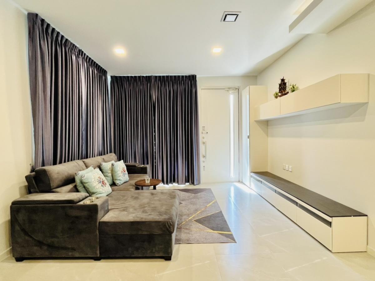 For SaleHouseNonthaburi, Bang Yai, Bangbuathong : Cheaper than the project 1.5 million! Manthana Ratchaphruek, Nakhon In Rattanathibet, the new house is not here. In front of the garden near the club Plastic has not yet been sheep. The front of the house does not collide. Guests come to park conveniently