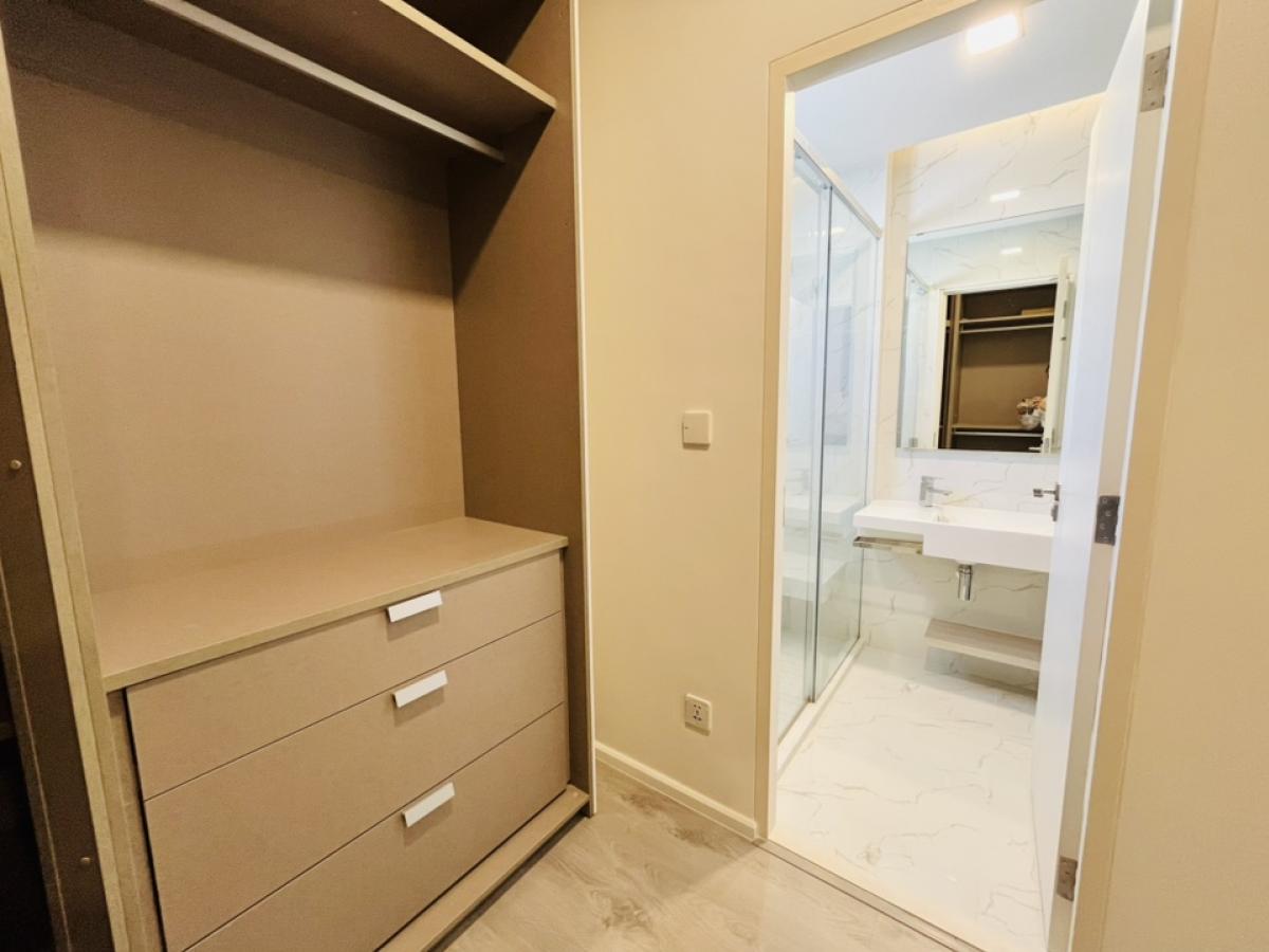 For SaleHouseNonthaburi, Bang Yai, Bangbuathong : Cheaper than the project 1.5 million! Manthana Ratchaphruek, Nakhon In Rattanathibet, the new house is not here. In front of the garden near the club Plastic has not yet been sheep. The front of the house does not collide. Guests come to park conveniently