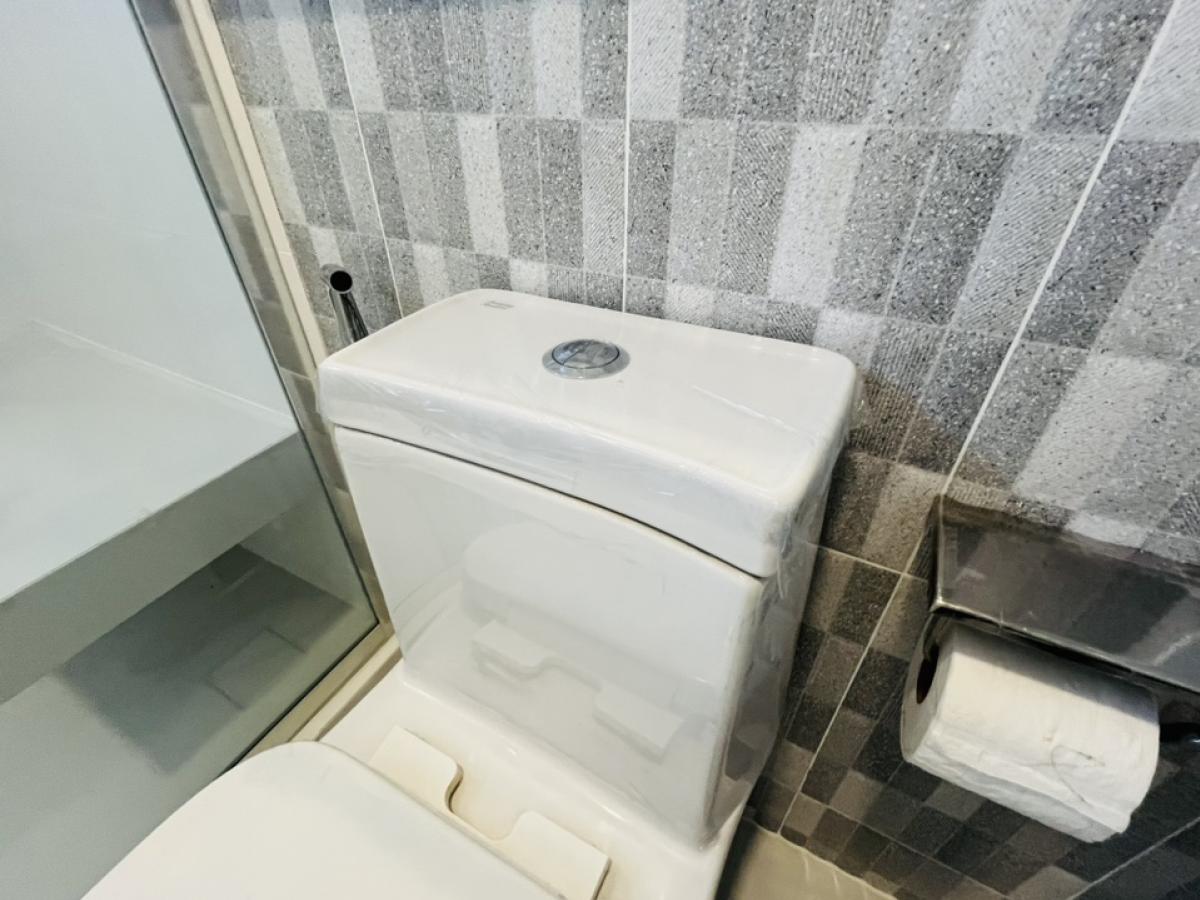 For SaleHouseNonthaburi, Bang Yai, Bangbuathong : Cheaper than the project 1.5 million! Manthana Ratchaphruek, Nakhon In Rattanathibet, the new house is not here. In front of the garden near the club Plastic has not yet been sheep. The front of the house does not collide. Guests come to park conveniently