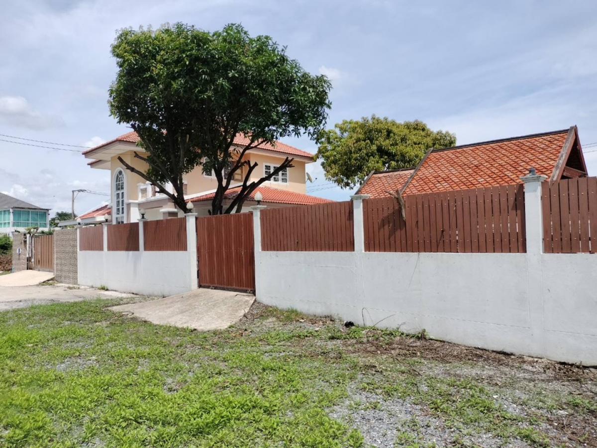 For SaleHousePhutthamonthon, Salaya : For sale: Large 2-storey detached house, Phutthamonthon Sai 3, Soi 19, Intersection 14, area 125 sq m.