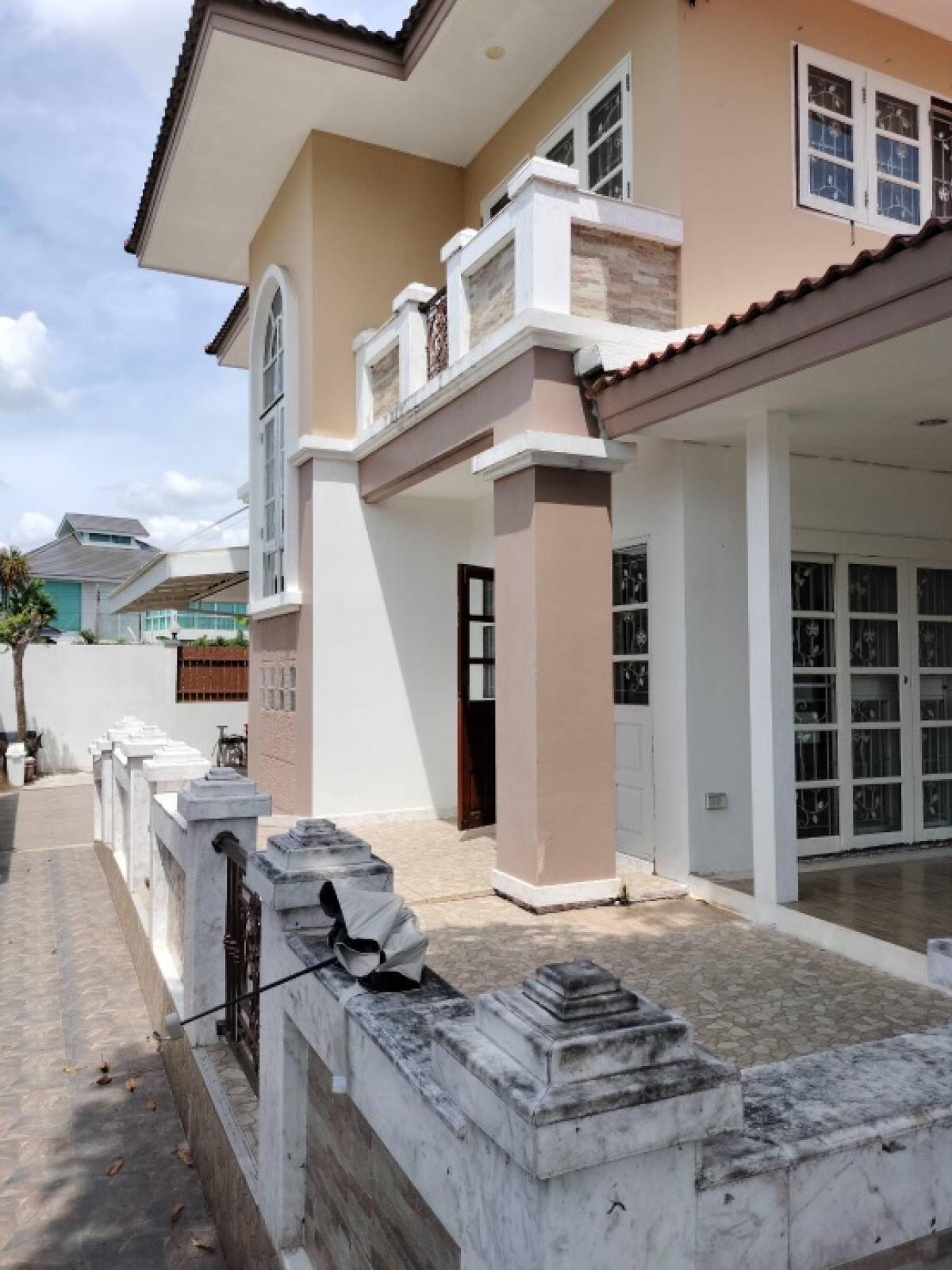 For SaleHousePhutthamonthon, Salaya : For sale: Large 2-storey detached house, Phutthamonthon Sai 3, Soi 19, Intersection 14, area 125 sq m.