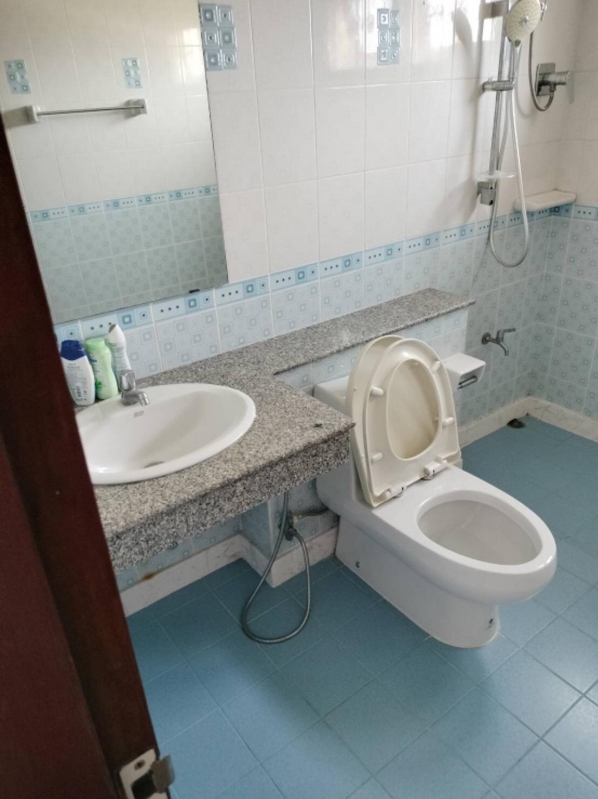 For SaleHousePhutthamonthon, Salaya : For sale: Large 2-storey detached house, Phutthamonthon Sai 3, Soi 19, Intersection 14, area 125 sq m.