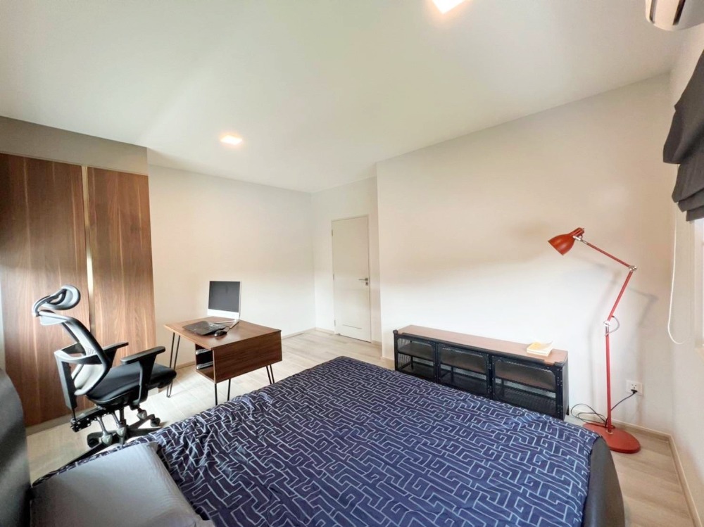 For RentHouseBangna, Bearing, Lasalle : House for rent, Chaiyaphruek, Bangna, Km.15, 59 sqw, corner unit, fully furnished.