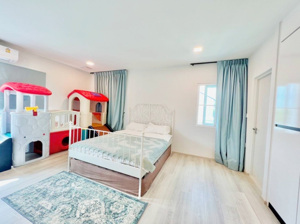 For RentHouseBangna, Bearing, Lasalle : House for rent, Chaiyaphruek, Bangna, Km.15, 59 sqw, corner unit, fully furnished.