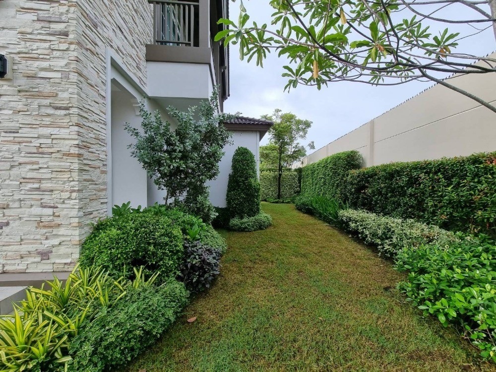 For RentHouseVipawadee, Don Mueang, Lak Si : For rent, Nantawan Ramintra-Paholyothin 50, 108 sqw, 4 bedrooms, 4 bathrooms, corner, elegantly-furnished.