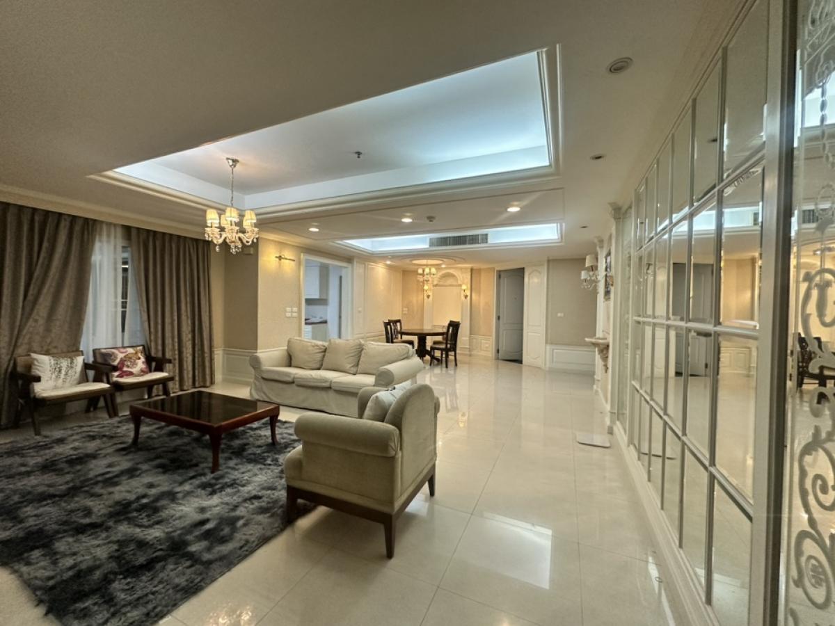 ให้เช่าคอนโดสุขุมวิท อโศก ทองหล่อ : 3 ห้องนอน วิวสวน ให้เช่า ราคาพิเศษ ห้องสวย สะอาด ใกล้รถไฟฟ้าทองหล่อ