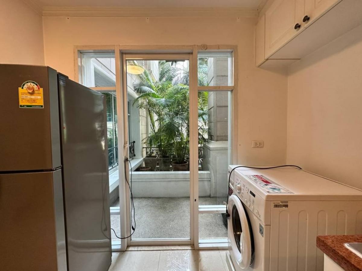 ให้เช่าคอนโดสุขุมวิท อโศก ทองหล่อ : 3 ห้องนอน วิวสวน ให้เช่า ราคาพิเศษ ห้องสวย สะอาด ใกล้รถไฟฟ้าทองหล่อ