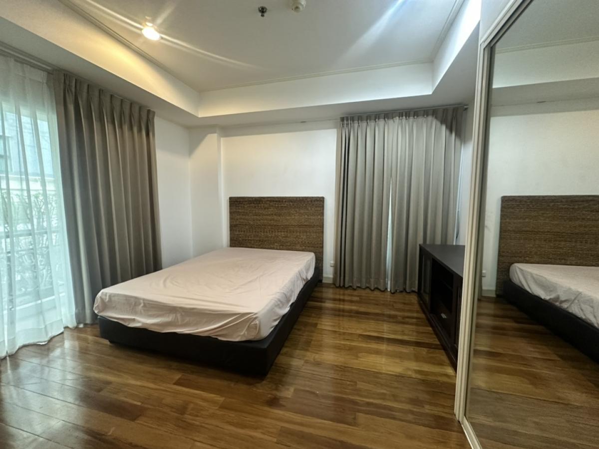 ให้เช่าคอนโดสุขุมวิท อโศก ทองหล่อ : 3 ห้องนอน วิวสวน ให้เช่า ราคาพิเศษ ห้องสวย สะอาด ใกล้รถไฟฟ้าทองหล่อ