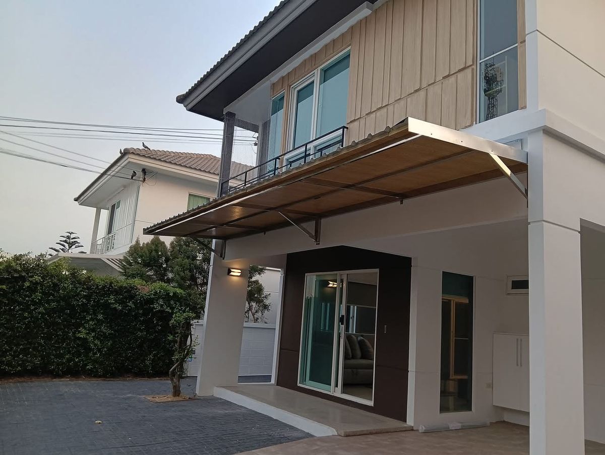 For RentHouseBangna, Bearing, Lasalle : For rent!! Village front Chaiyaphruek Bangna Km 26 (Soi ABAC Bangna) New house, ready to move in. Interested, contact 082-3223695.