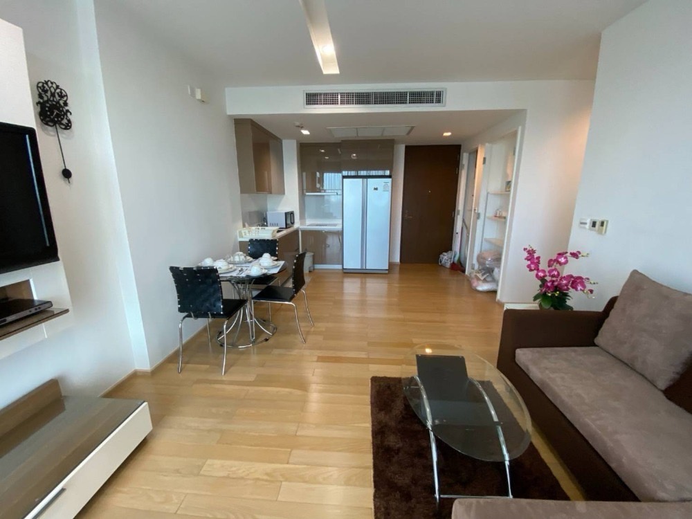 ให้เช่าคอนโดสุขุมวิท อโศก ทองหล่อ : Siri At Sukhumvit, 2 bed, 35000 per month