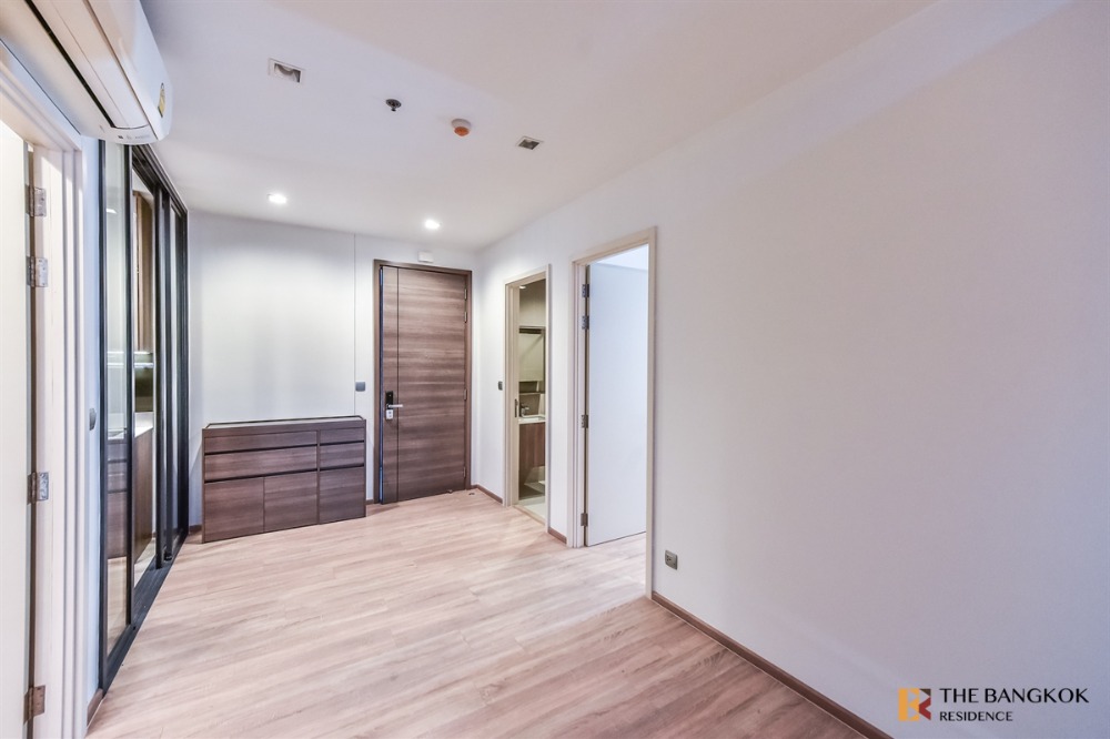 For SaleCondoSapankwai,Jatujak : Condo for sale urgently, very cheap, cheapest in the market, The Line Phahol Pradipat 2B1B 42.66 sqm. only 8.2 MB!!