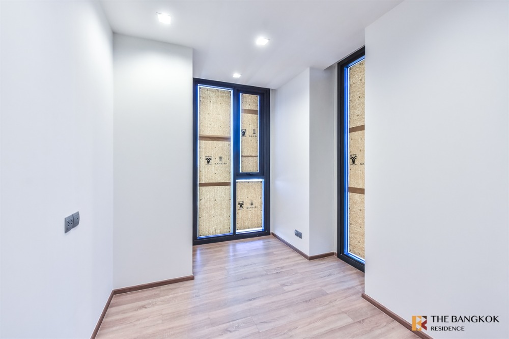 For SaleCondoSapankwai,Jatujak : Condo for sale urgently, very cheap, cheapest in the market, The Line Phahol Pradipat 2B1B 42.66 sqm. only 8.2 MB!!