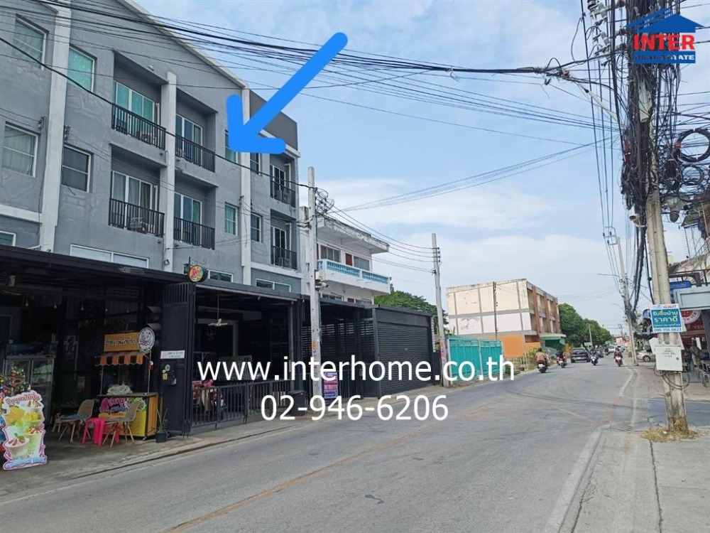 For SaleShop HouseRama5, Ratchapruek, Bangkruai : Commercial building 3.5 floors, 20.4 sq m. Mind Pinklao-Charan, Soi Bang Kruai-Sai Noi 17, Bang Kruai-Sai Noi 17 Road, Bang Kruai, Nonthaburi
