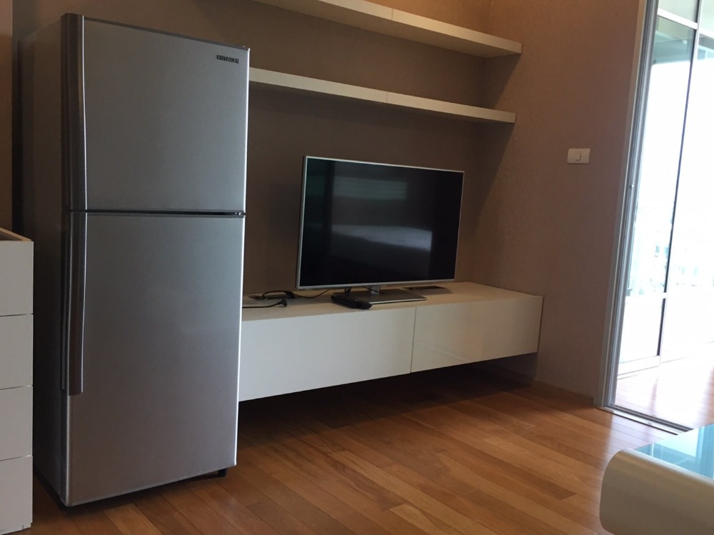 ขายคอนโดลาดพร้าว เซ็นทรัลลาดพร้าว : ทำเลดี ไม่มีตึกบังวิว เฟอร์นิเจอร์ครบ ราคาดีมาก⭐Abstracts Phahonyothin Park (แอ็บสแตร็กส์ พหลโยธิน พาร์ค)