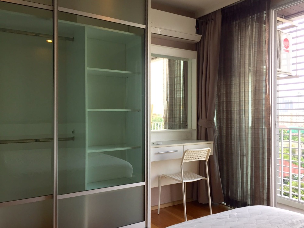 ขายคอนโดลาดพร้าว เซ็นทรัลลาดพร้าว : ทำเลดี ไม่มีตึกบังวิว เฟอร์นิเจอร์ครบ ราคาดีมาก⭐Abstracts Phahonyothin Park (แอ็บสแตร็กส์ พหลโยธิน พาร์ค)