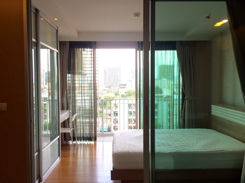 ขายคอนโดลาดพร้าว เซ็นทรัลลาดพร้าว : ทำเลดี ไม่มีตึกบังวิว เฟอร์นิเจอร์ครบ ราคาดีมาก⭐Abstracts Phahonyothin Park (แอ็บสแตร็กส์ พหลโยธิน พาร์ค)