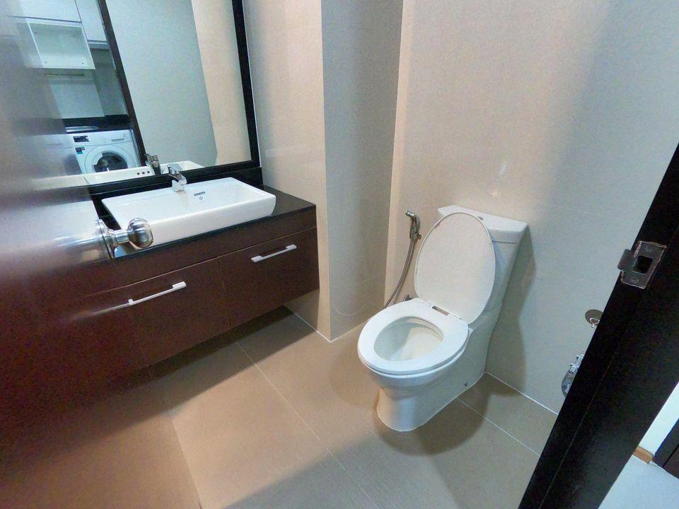 ขายคอนโดลาดพร้าว เซ็นทรัลลาดพร้าว : ทำเลดี วิวเมือง เฟอร์นิเจอร์ครบ ราคาดีมาก ⭐ Abstracts Phahonyothin Park (แอ็บสแตร็กส์ พหลโยธิน พาร์ค)