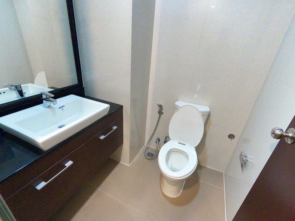 ขายคอนโดลาดพร้าว เซ็นทรัลลาดพร้าว : ทำเลดี วิวเมือง เฟอร์นิเจอร์ครบ ราคาดีมาก ⭐ Abstracts Phahonyothin Park (แอ็บสแตร็กส์ พหลโยธิน พาร์ค)