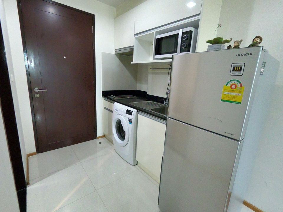 ขายคอนโดลาดพร้าว เซ็นทรัลลาดพร้าว : ทำเลดี วิวเมือง เฟอร์นิเจอร์ครบ ราคาดีมาก ⭐ Abstracts Phahonyothin Park (แอ็บสแตร็กส์ พหลโยธิน พาร์ค)