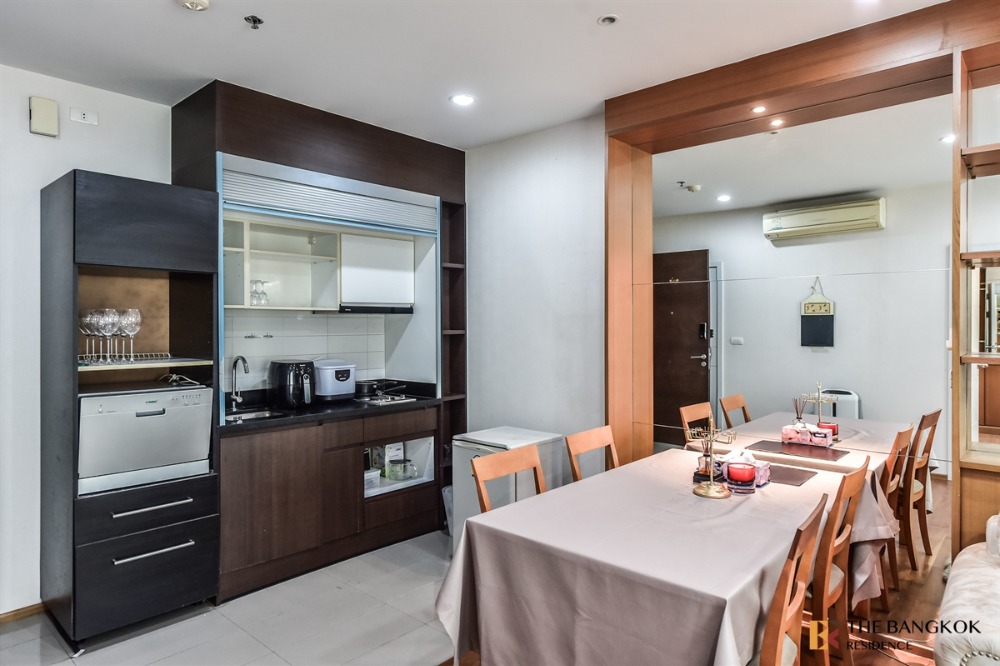 ให้เช่าคอนโดอารีย์ อนุสาวรีย์ :  🔥 New Renovate  🔥 Available 🔥Big room The vertical Aree 1B1B 52 sqm. Just 27K/Month only Call Khun Aumi0658209572