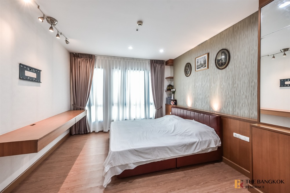 ให้เช่าคอนโดอารีย์ อนุสาวรีย์ :  🔥 New Renovate  🔥 Available 🔥Big room The vertical Aree 1B1B 52 sqm. Just 27K/Month only Call Khun Aumi0658209572