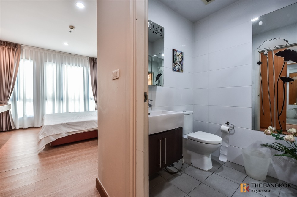 ให้เช่าคอนโดอารีย์ อนุสาวรีย์ :  🔥 New Renovate  🔥 Available 🔥Big room The vertical Aree 1B1B 52 sqm. Just 27K/Month only Call Khun Aumi0658209572