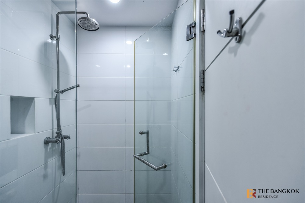 ให้เช่าคอนโดอารีย์ อนุสาวรีย์ :  🔥 New Renovate  🔥 Available 🔥Big room The vertical Aree 1B1B 52 sqm. Just 27K/Month only Call Khun Aumi0658209572