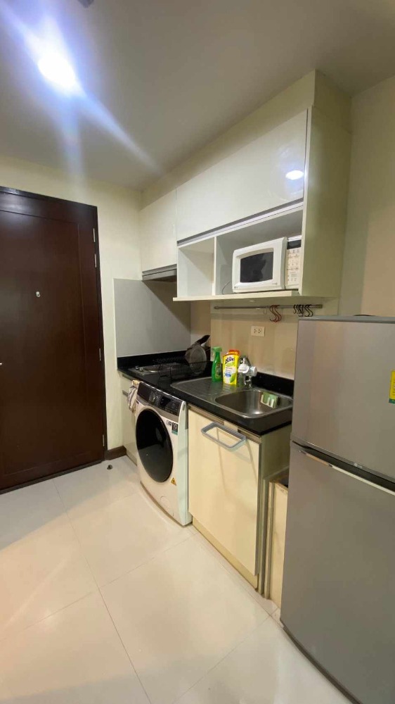 ขายคอนโดลาดพร้าว เซ็นทรัลลาดพร้าว : ห้อง built-in เฟอร์นิเจอร์ครบ ราคาดีมาก ⭐ Abstracts Phahonyothin Park (แอ็บสแตร็กส์ พหลโยธิน พาร์ค)