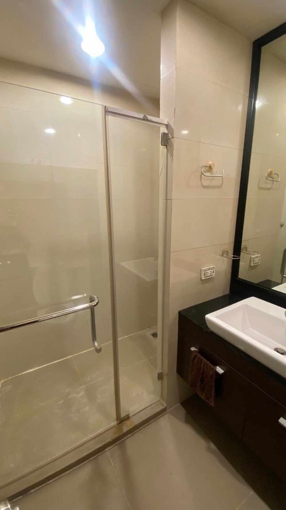 ขายคอนโดลาดพร้าว เซ็นทรัลลาดพร้าว : ห้อง built-in เฟอร์นิเจอร์ครบ ราคาดีมาก ⭐ Abstracts Phahonyothin Park (แอ็บสแตร็กส์ พหลโยธิน พาร์ค)