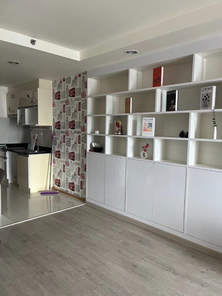 ขายคอนโดลาดพร้าว เซ็นทรัลลาดพร้าว : ทำเลดี ราคาดีมาก ⭐ Abstracts Phahonyothin Park (แอ็บสแตร็กส์ พหลโยธิน พาร์ค)