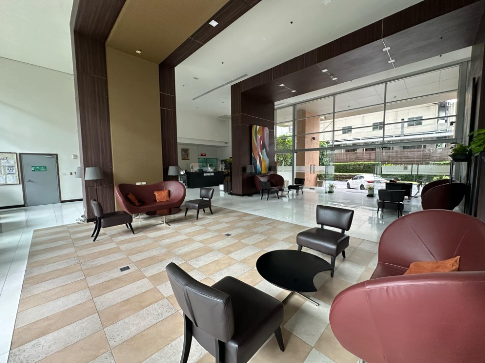 ขายคอนโดลาดพร้าว เซ็นทรัลลาดพร้าว : วิวดี ไม่มีตึกบังวิว ราคาดีมาก ⭐ Abstracts Phahonyothin Park (แอ็บสแตร็กส์ พหลโยธิน พาร์ค)